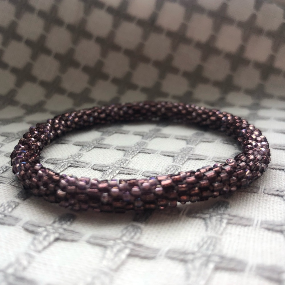 purple sea bead roll on bracelet